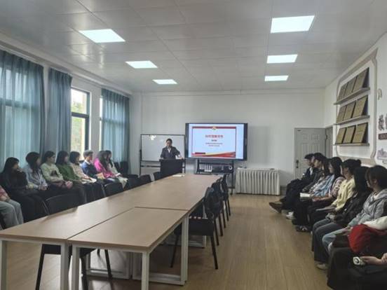 9e752fef66b5e5bab9a08d88635920be